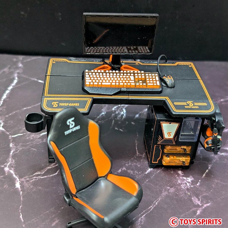 Boneca Original do Japão, Cade - Esports Gaming Free Fire avaliação e preço